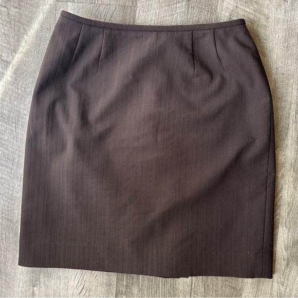 Vintage Fall Bundle: Sweaters + Skirts - S/4 - Picture 6 of 16